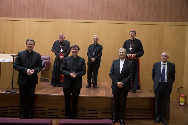 I relatori del Ratzinger Schuelerkreis 2020. Sullo sfondo, i Cardinali Koch, Ladaria e Woelki / Pablo Esparza / ACI Group