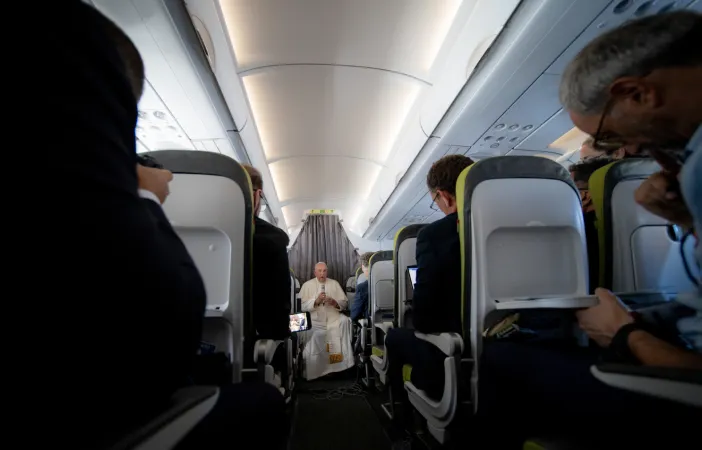 Papa Francesco in aereo |  | Daniel  Ibanez/ EWTN