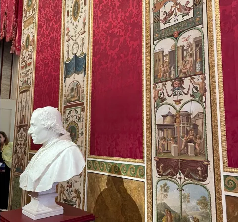Le opere di Canova nella Sala delle Dame dei Musei Vaticani |  | AA