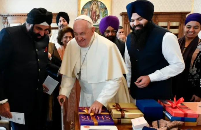 Papa Francesco e la Comunità Sikh |  | Vatican Media