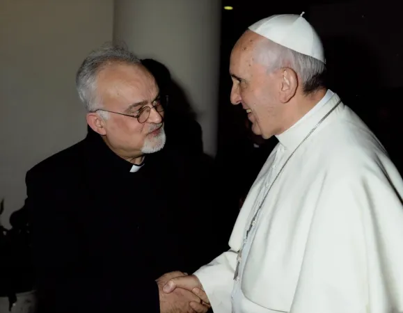 Padre Scalella con Papa Francesco |  | FB