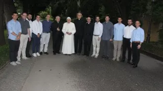 Benedetto XVI, incontro nei Giardini con i seminaristi di Faenza