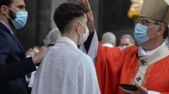 Papa Francesco accoglie la rinuncia dell'Arcivescovo di Parigi