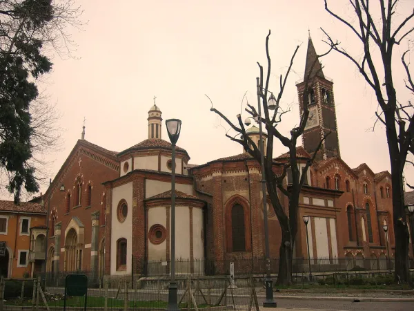 Basilica di Sant'Eustorgio | La Basilica di Sant'Eustorgio a Milano, prima tappa dell'ingresso ufficiale in città del nuovo arcivescovo Mario Delpini | Wikimedia Commons