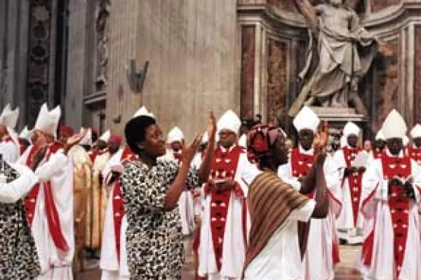 Celebrazione in San Pietro durante il sinodo africano del 1994 / 