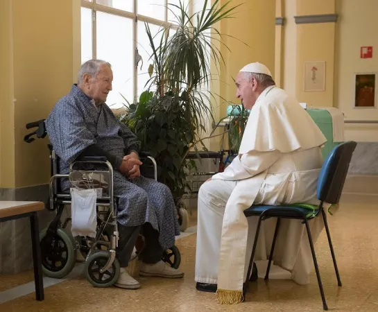 Il Papa visita il Cardinale Montezemolo a Villa Betania |  | L'Osservatore Romano