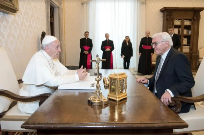 Papa Francesco e il presidente tedesco Steinmeier |  | Vatican Media - ACI group