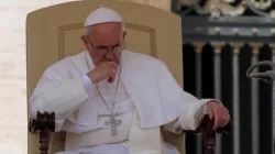 Papa Francesco in un momento di riflessione e preghiera / Stephen Driscoll / CNA 