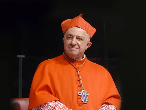 Un suggestiva foto del Cardinale Tettamanzi |  | Diocesi di Milano 