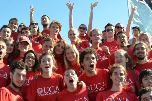 Studenti dell'Università Cattolica Argentina / UCA - Sito ufficiale