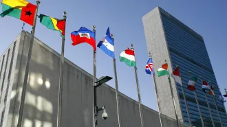 Bandiera palestinese all’ONU, il Vaticano non dice sì