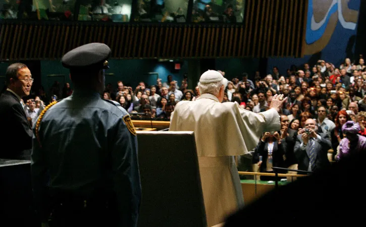Benedetto XVI all'ONU | La visita di Benedetto XVI alle Nazioni Unite, New York, 8 aprile 2008 | Vatican Media / Holy See Mission