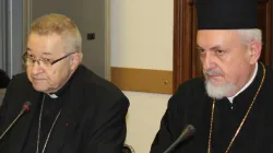 Il Cardinale Vingt Trois e il metropolita Emmanuel aprono il V Forum Europeo cattolico-ortodosso, Parigi, 9 gennaio 2016 / CCEE
