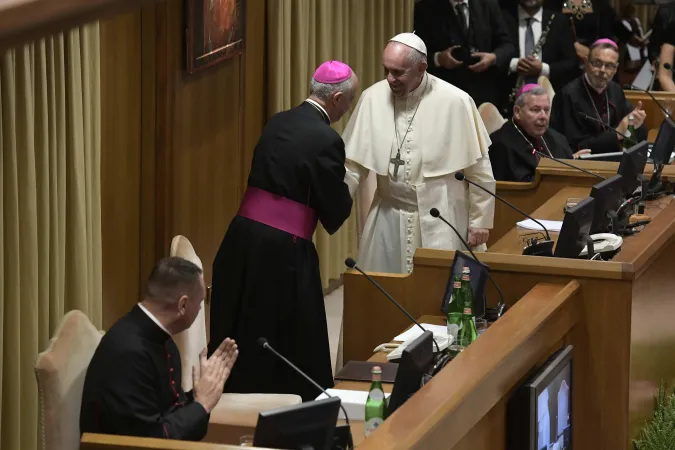 Il Papa partecipa alla Commemorazione dei XXV del Catechismo della Chiesa Cattolica  |  | OR/ Aci Group
