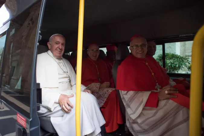 La visita di Francesco e dei neo cardinali a Benedetto XVI |  | L'Osservatore Romano - ACI Group