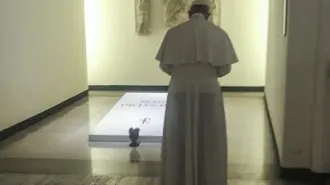 Papa Francesco visita la Tomba del Beato Paolo VI