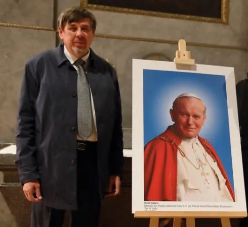 La mostra Giovanni Paolo II  Apostolo della Pace |  | Grzegorz Galazka