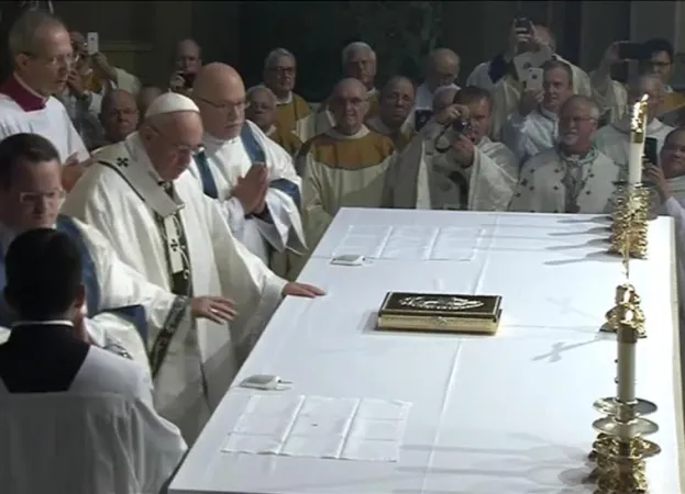 Il Papa celebra la messa a Philadelphia |  | CTV