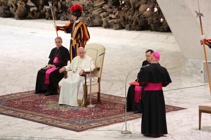 Papa Francesco riceve i familiari delle vittime dell'attentato di Nizza |  | Daniel Ibanez/ ACI Group