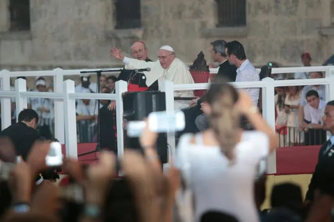 Papa Francesco parla ai giovani cubani |  | Aci Group