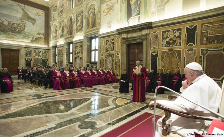 Papa Francesco alla Rota | Papa Francesco durante una udienza al Tribunale della Rota Romana | L'Osservatore Romano / ACI Group