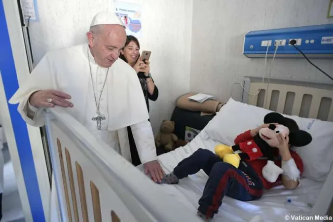 Papa Francesco visita l'Ospedale Bambino Gesù di Palidoro | 05 gennaio, 2018 | Vatican Media / ACI group