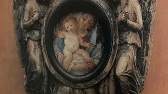 La "Madonna col Bambino" nel turistico Rione Campitelli 