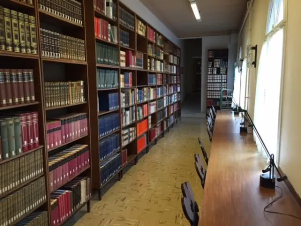 La Biblioteca Ratzinger |  | Marco Mancini - Acistampa
