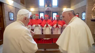 Concistoro, Papa Francesco e i nuovi cardinali da Benedetto XVI