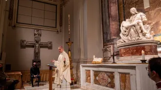 Monsignor Gänswein ai collaboratori EWTN: "Imitate Michelangelo e Madre Angelica! "
