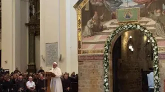 Papa Francesco ad Assisi in preparazione della Giornata dei Poveri il 12 novembre 