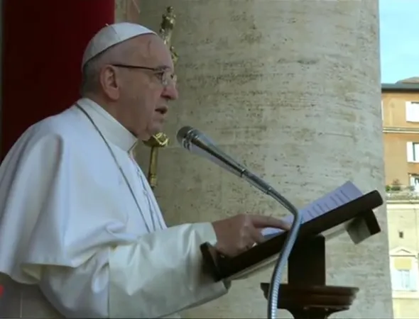 Papa Francesco pronuncia il messaggio di Natale  |  | CTV