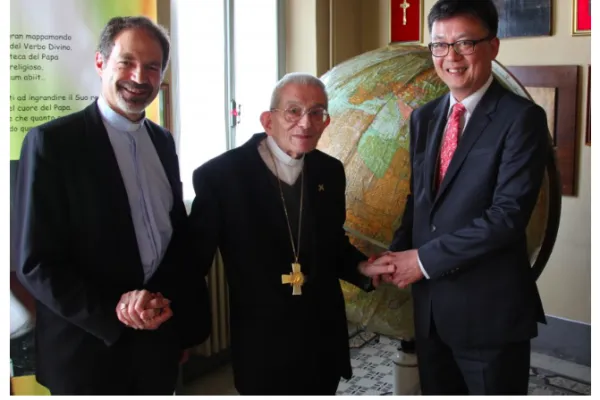 Don Don Ezio Bolis, il cardinale Capovilla e il console coreano  / Fondazione Papa Giovanni XXIII