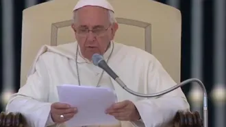 Papa Francesco: “E’ quasi un miracolo che nella povertà ci siano ancora famiglie” 