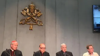 Cardinal Schoenborn: “La famiglia? Uomo e donna, fedeli, aperti alla vita”