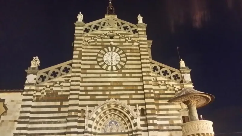 Duomo di Prato | Duomo di Prato, prove tecniche dall'ambone di Donatello, da cui si affaccerà il Papa | Andrea Gagliarducci / ACI Stampa