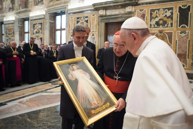 Papa Francesco ed il Cardinale Rylko |  | L'Osservatore Romano