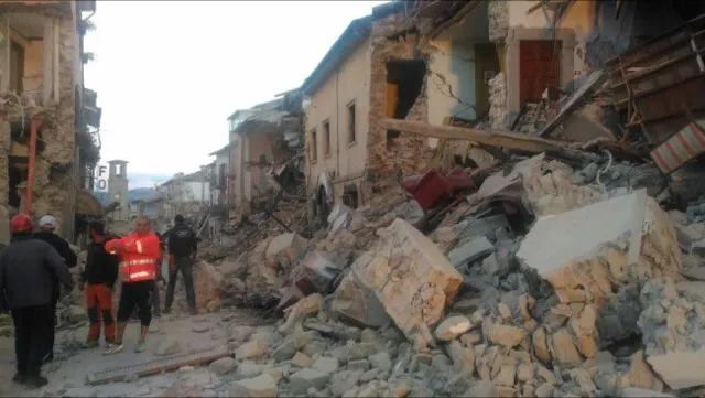 Il Centro Italia devastato dal sisma |  | Twitter 