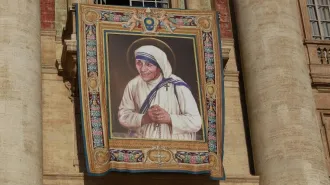 Madre Teresa e i papi. La sua amicizia con Giovanni Paolo II, ma anche con Paolo VI