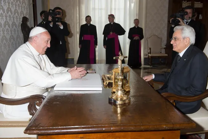 Papa Francesco e il Presidente Mattarella |  | l'Osservatore Romano