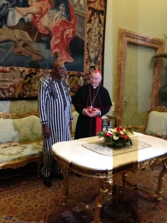il Presidente del Burkina Faso e il Cardinale Pietro Parolin |  | VG / ACI stampa