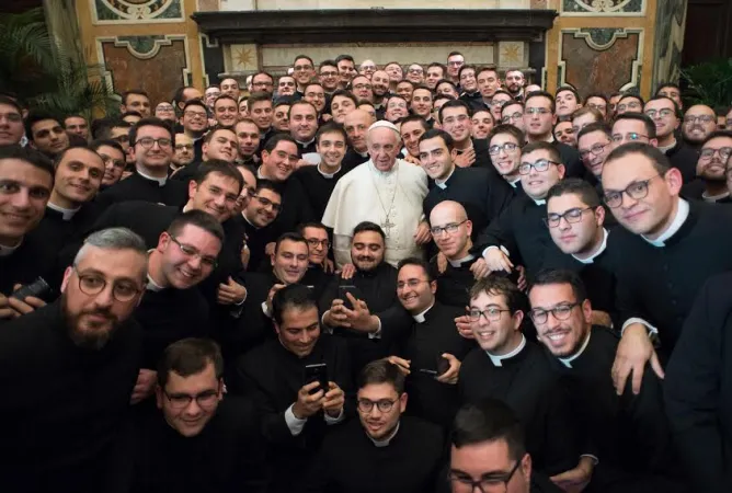 Il Papa e i seminaristi pugliesi |  | Osservatore Romano / Aci Group