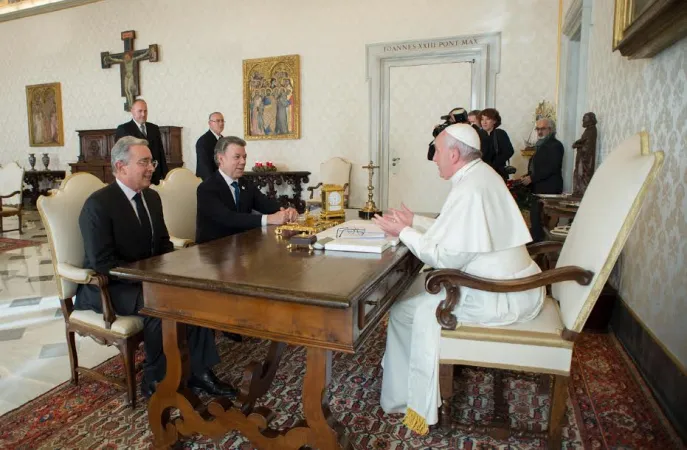 Il Papa, Uribe e Santos |  | Osservatore Romano / Aci Group