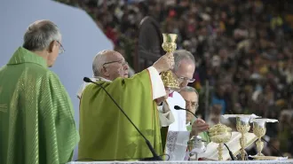 La Messa del Papa a Bologna. “Il Signore ci vuole puri di cuore, non puri di fuori”