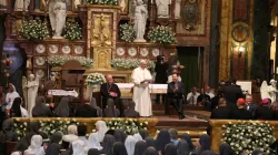 Papa Francesco durante la sua visita a Santa Maria Ausiliatrice a Valdocco il 21 giugno 2015 / parrocchiavaldocco.it