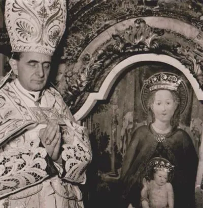 Una suggestiva immagine del cardinale Montini nel 1955 all'incoronazione della Madonna del Santuario di Corbetta |  | Santuario di Corbetta
