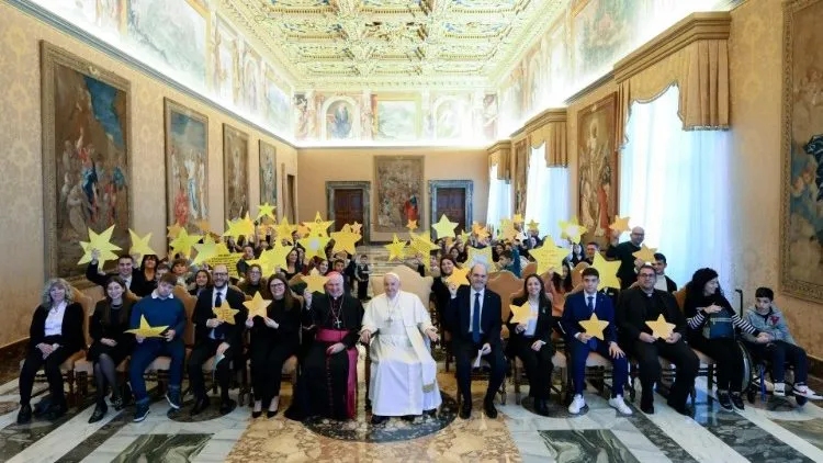Papa Francesco e i ragazzi di ACR |  | Vatican Media