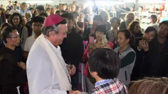 A Prato giovani italiani e cinesi pregano insieme