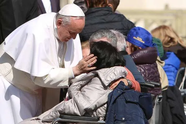 Il Papa con i malati in Piazza San Pietro  |  | Aci Gruop