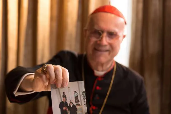 Il Cardinale Tarcisio Bertone, Segretario di Stato emerito |  |  Daniel Ibanez/CNA